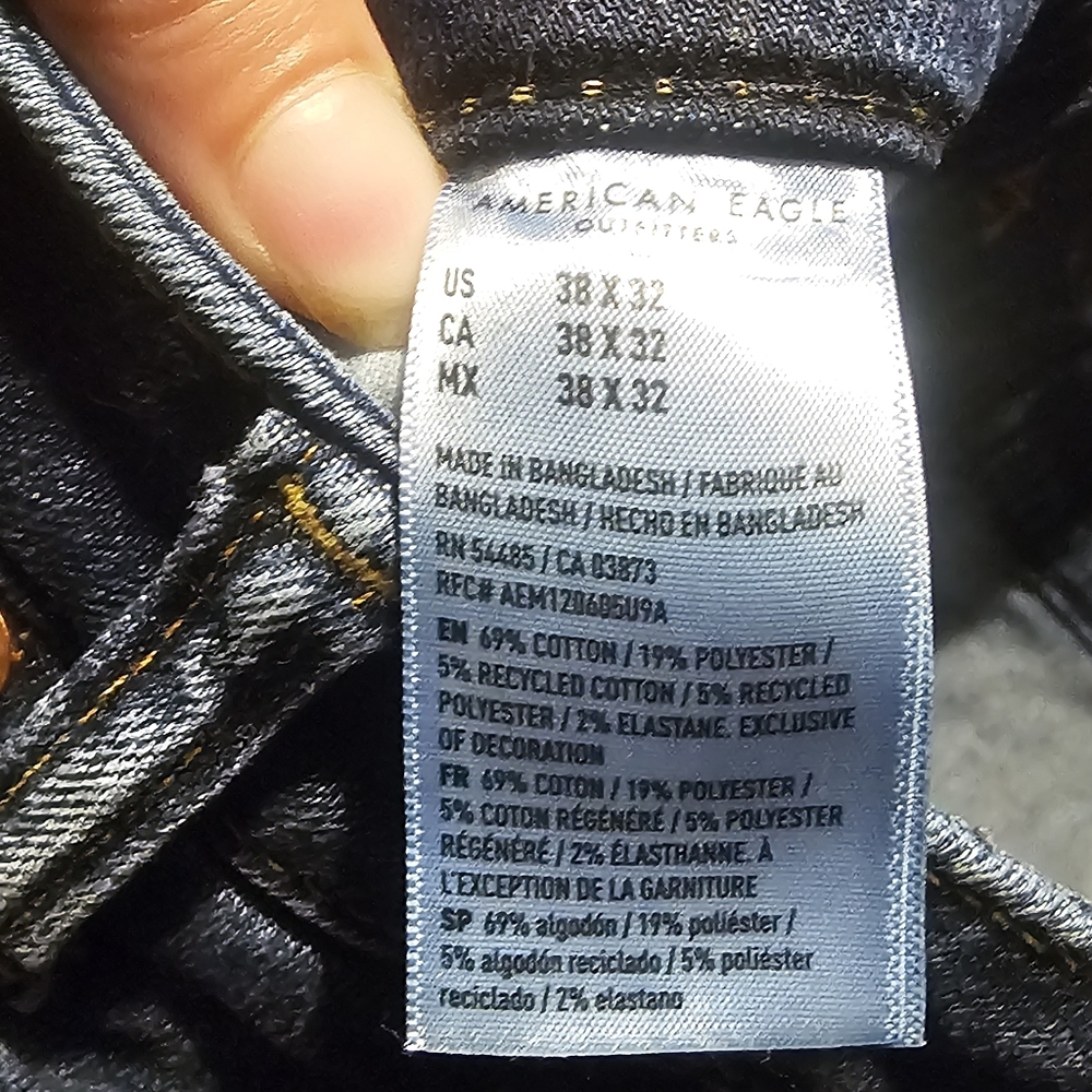 AMERICAN EAGLE Men's Dark Blue Skinny Jeans. Size 38/32. - Picture 5 of 6